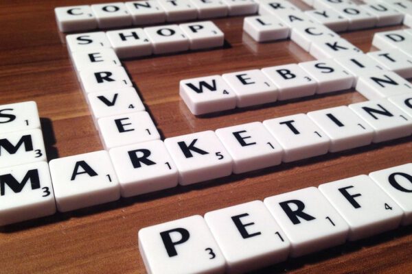 Cropped seo comment choisir les bons mots cle.jpg